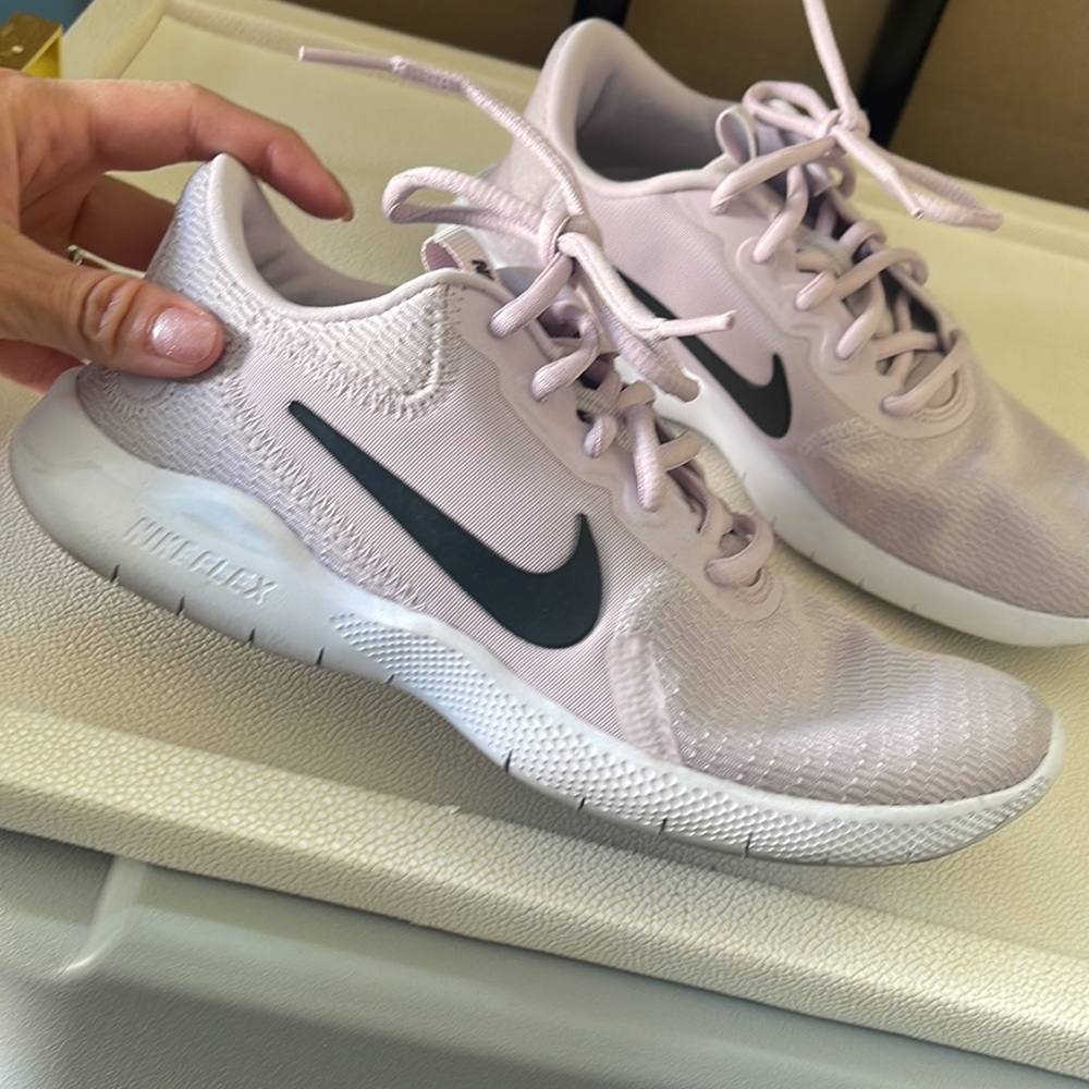 Nike women’s shoes size 6